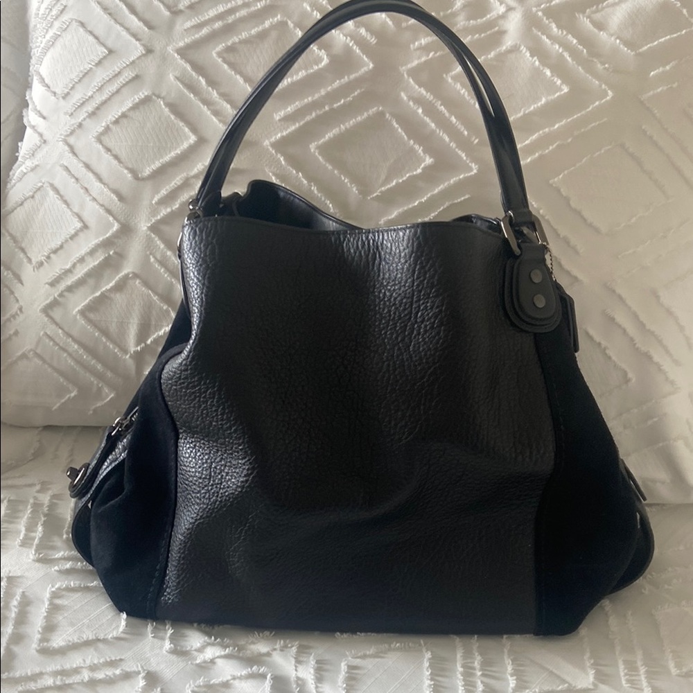 Elegant Black Leather Handbag